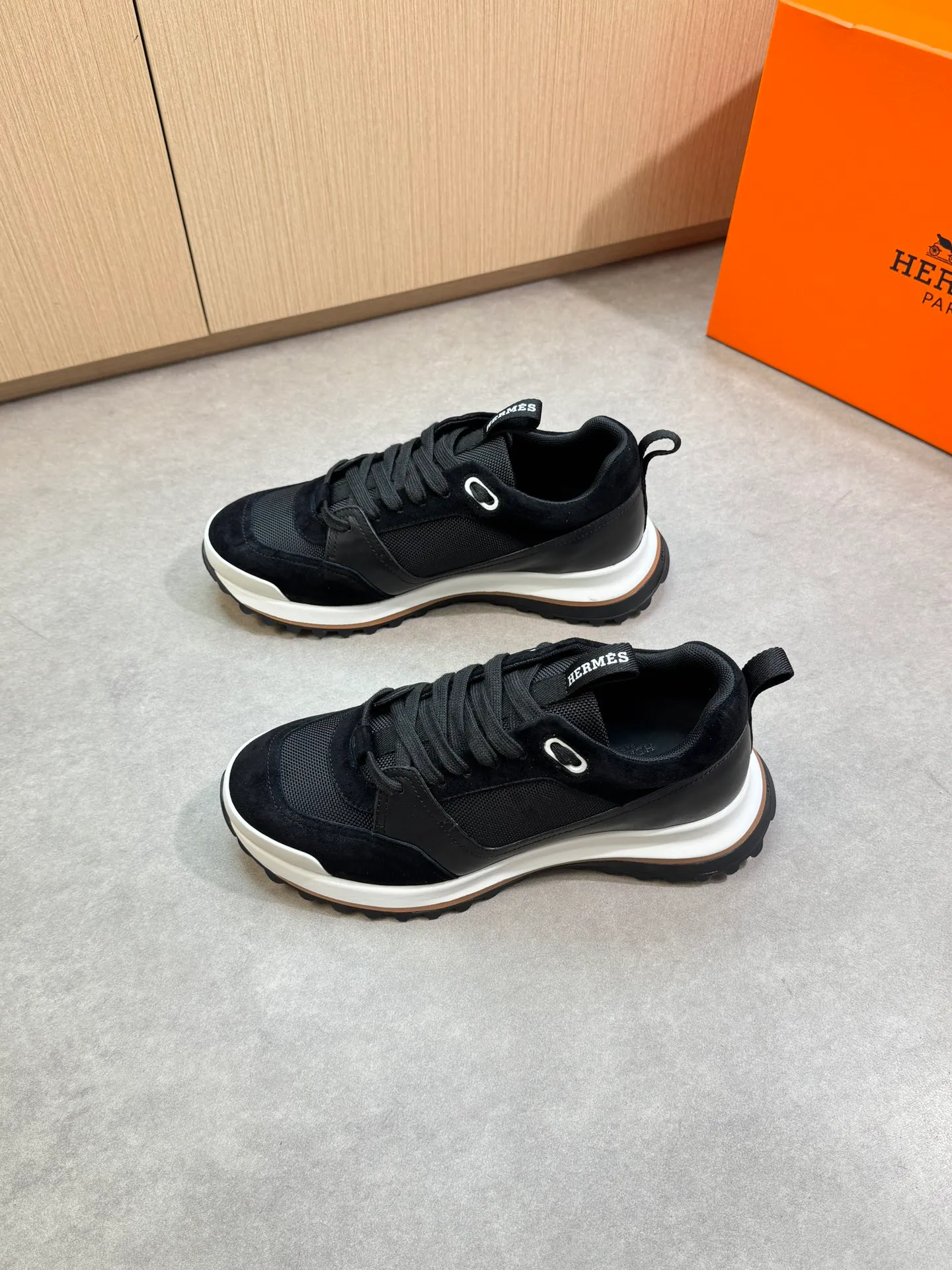 Men's shoes 💰700 [HERMES] Hermès - High-end quality original order·Casual sports shoes - Upper: 🔝Nappa calfskin, suede sheepskin leather, brand high mercerized canvas, tongue. Heel. Brand logo webbing - Inner: brand canvas, foot pad; water-dyed cowhide - Outsole: ultra-light T men's shoes 💰U foam·rubber; two-color molded outsole -Ultra-high quality control·Fine workmanship: highlighted (high-end·nobility·grade) -Size: 39-44 (38, 45, can be customized)·0118